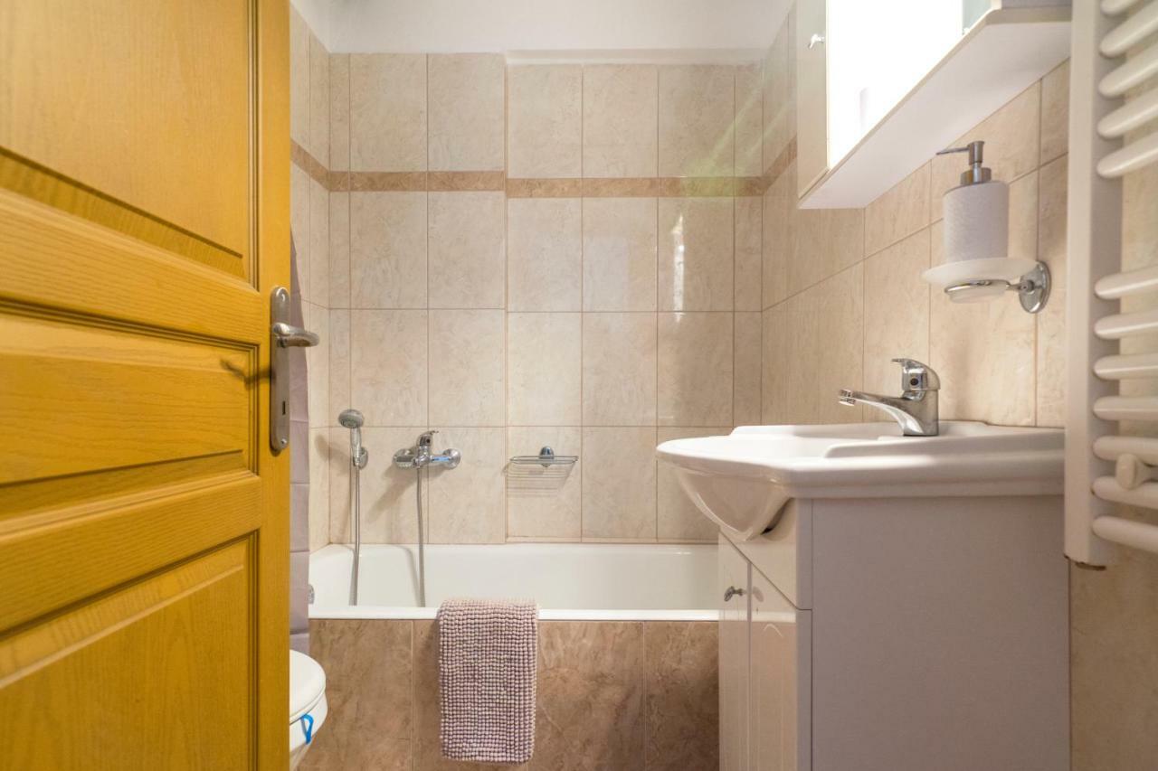 Lovely Apartment Xylokastro 2Nd Floor Екстериор снимка